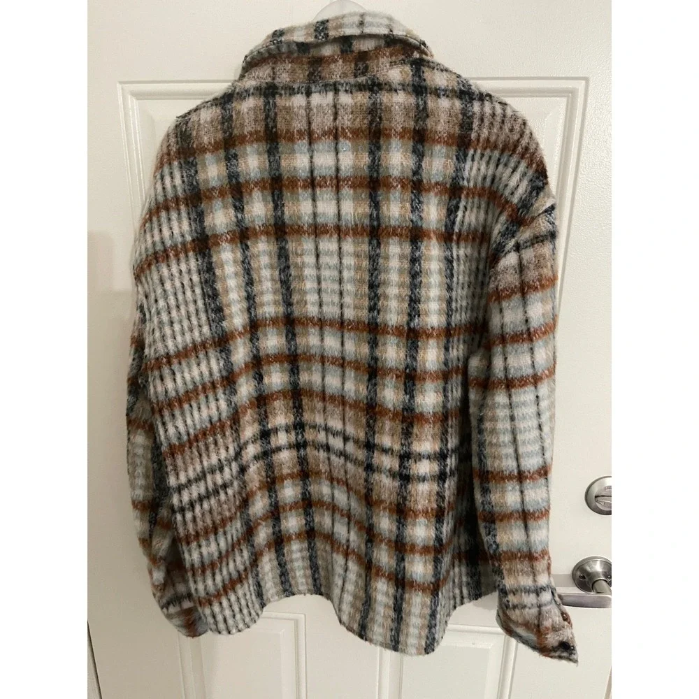 NovaMen Fashion Nova Plaid Fuzzy Shacket Mens Medium Brown Tan Blue Check Jacket